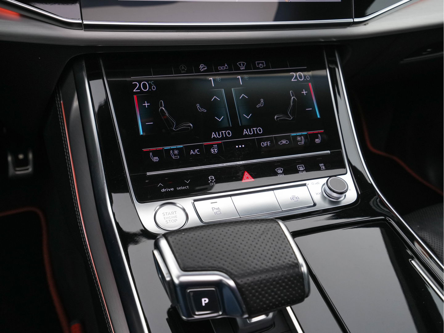 Audi Q8 50 TDI Quattro Pro Line S Aut. *PANO | LUXURY-LEATHER | HEAD-UP | HD-MATRIX | SOFT-CLOSE | TOPVIEW | DIGI-COCKPIT | MEMORY-PACK | SPORT-SEATS | KEYLESS | AIR-SUSPENSION | AMBIENT-LIGHT | DAB+ | NAVI-FULLMAP | TOWBAR |