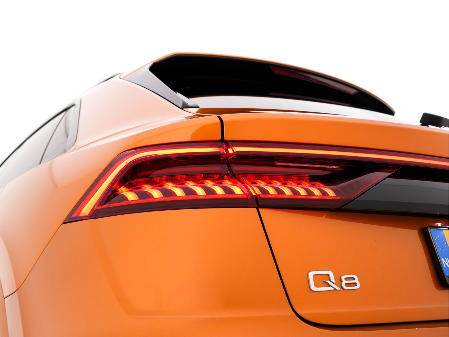 Audi Q8 50 TDI Quattro Pro Line S Aut. *PANO | LUXURY-LEATHER | HEAD-UP | HD-MATRIX | SOFT-CLOSE | TOPVIEW | DIGI-COCKPIT | MEMORY-PACK | SPORT-SEATS | KEYLESS | AIR-SUSPENSION | AMBIENT-LIGHT | DAB+ | NAVI-FULLMAP | TOWBAR |