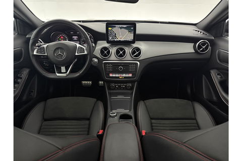 Mercedes-Benz GLA 180 AMG Night Upgrade Pano LED Camera Carplay Clima Cruise Navigatie PDC 19''LMV