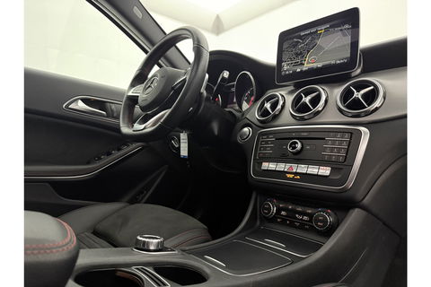 Mercedes-Benz GLA 180 AMG Night Upgrade Pano LED Camera Carplay Clima Cruise Navigatie PDC 19''LMV