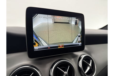 Mercedes-Benz GLA 180 AMG Night Upgrade Pano LED Camera Carplay Clima Cruise Navigatie PDC 19''LMV