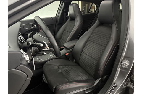 Mercedes-Benz GLA 180 AMG Night Upgrade Pano LED Camera Carplay Clima Cruise Navigatie PDC 19''LMV