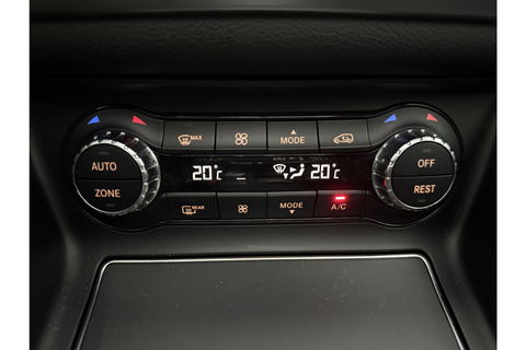 Mercedes-Benz GLA 180 AMG Night Upgrade Pano LED Camera Carplay Clima Cruise Navigatie PDC 19''LMV