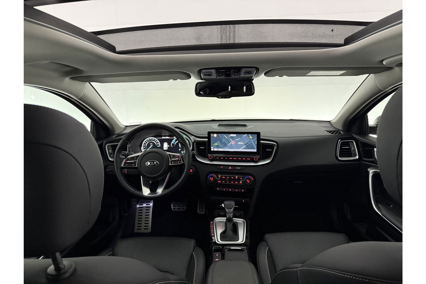 Kia Xceed 1.6 GDi PHEV ExecutiveLine 165PK Parelmoer Pano Carplay Camera LED Virtual Memory-Seats Leder 18"LMV Clima Navi PDC Stoel/Stuurverwarming