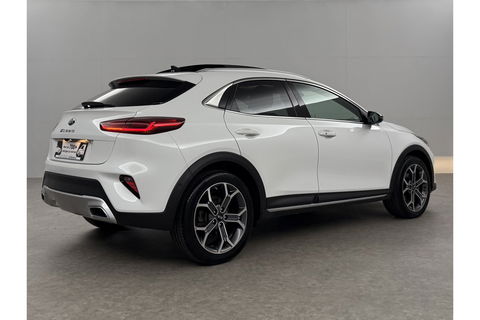 Kia Xceed 1.6 GDi PHEV ExecutiveLine 165PK Parelmoer Pano Carplay Camera LED Virtual Memory-Seats Leder 18"LMV Clima Navi PDC Stoel/Stuurverwarming