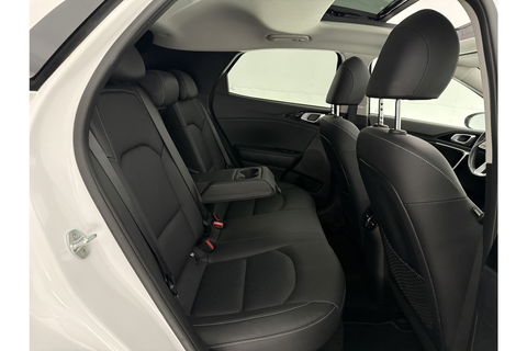 Kia Xceed 1.6 GDi PHEV ExecutiveLine 165PK Parelmoer Pano Carplay Camera LED Virtual Memory-Seats Leder 18"LMV Clima Navi PDC Stoel/Stuurverwarming
