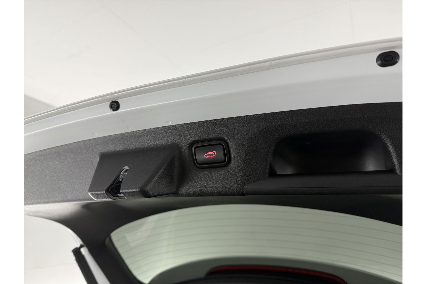 Kia Xceed 1.6 GDi PHEV ExecutiveLine 165PK Parelmoer Pano Carplay Camera LED Virtual Memory-Seats Leder 18"LMV Clima Navi PDC Stoel/Stuurverwarming