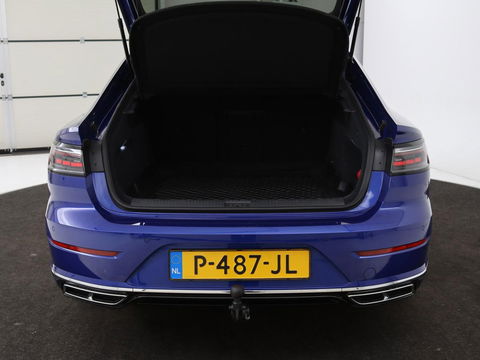 Volkswagen Arteon 1.4 TSI eHybrid R-Line Business+ | Panoramadak | Trekhaak | Stoelverwarming | Matrix LED | Adaptive cruise | Leder/Alcantara | Carplay | Camera | Keyless