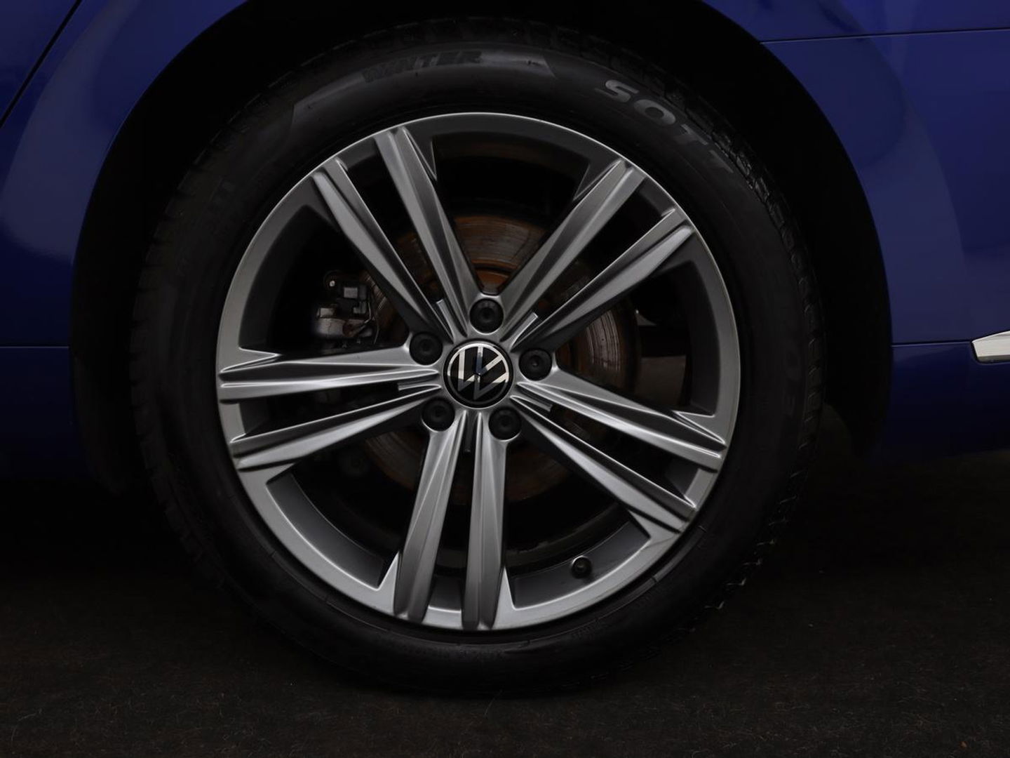 Volkswagen Arteon 1.4 TSI eHybrid R-Line Business+ | Panoramadak | Trekhaak | Stoelverwarming | Matrix LED | Adaptive cruise | Leder/Alcantara | Carplay | Camera | Keyless