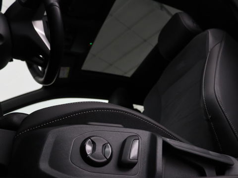 Volkswagen Arteon 1.4 TSI eHybrid R-Line Business+ | Panoramadak | Trekhaak | Stoelverwarming | Matrix LED | Adaptive cruise | Leder/Alcantara | Carplay | Camera | Keyless