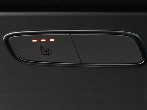 Mercedes-Benz C-Klasse 160 Business Solutions AMG | Stoelverwarming | Trekhaak | Leder/Alcantara | Camera | Navigatie | Park Assist | Full LED | Climate control