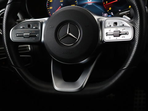 Mercedes-Benz C-Klasse 160 Business Solutions AMG | Stoelverwarming | Trekhaak | Leder/Alcantara | Camera | Navigatie | Park Assist | Full LED | Climate control