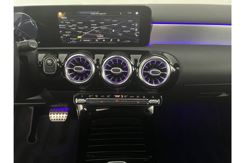 Mercedes-Benz A-Klasse 250 e AMG 235PK Hybride Pano Memory Sfeerverl. LED Virtual Camera Cruise Clima Navi PDC 18"LMV