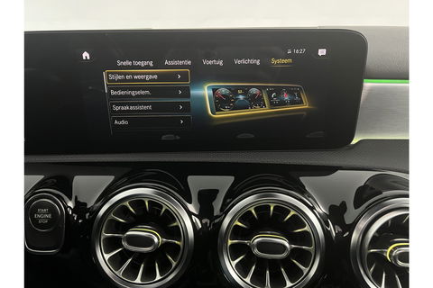 Mercedes-Benz A-Klasse 250 e AMG 235PK Hybride Pano Memory Sfeerverl. LED Virtual Camera Cruise Clima Navi PDC 18"LMV