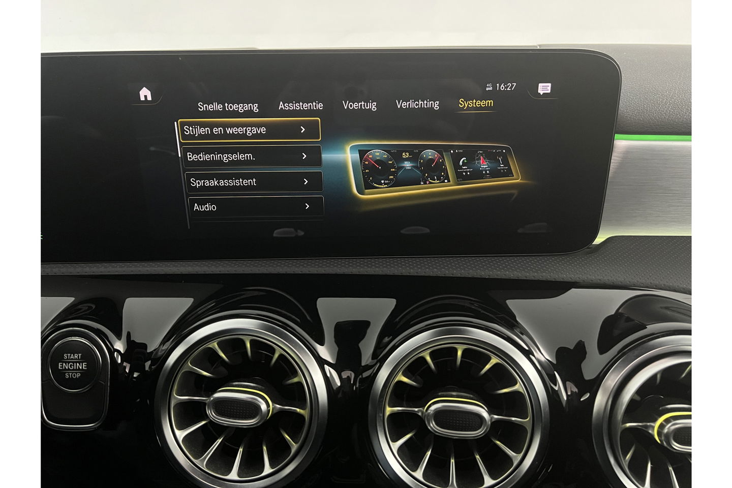 Mercedes-Benz A-Klasse 250 e AMG 235PK Hybride Pano Memory Sfeerverl. LED Virtual Camera Cruise Clima Navi PDC 18"LMV