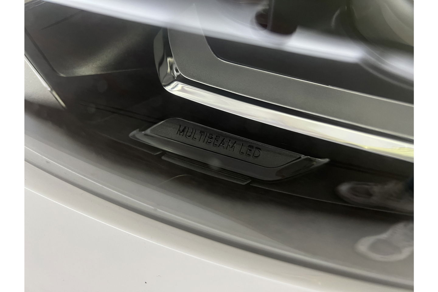 Mercedes-Benz A-Klasse 250 e AMG 235PK Hybride Pano Memory Sfeerverl. LED Virtual Camera Cruise Clima Navi PDC 18"LMV