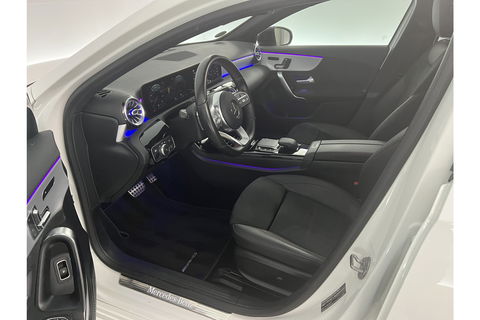 Mercedes-Benz A-Klasse 250 e AMG 235PK Hybride Pano Memory Sfeerverl. LED Virtual Camera Cruise Clima Navi PDC 18"LMV