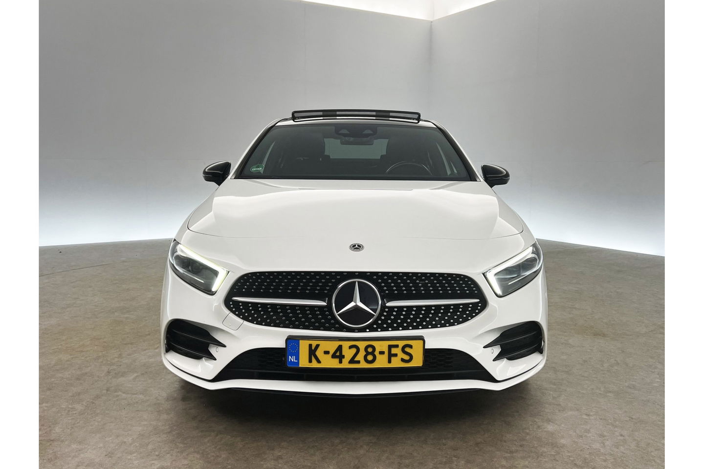 Mercedes-Benz A-Klasse 250 e AMG 235PK Hybride Pano Memory Sfeerverl. LED Virtual Camera Cruise Clima Navi PDC 18"LMV