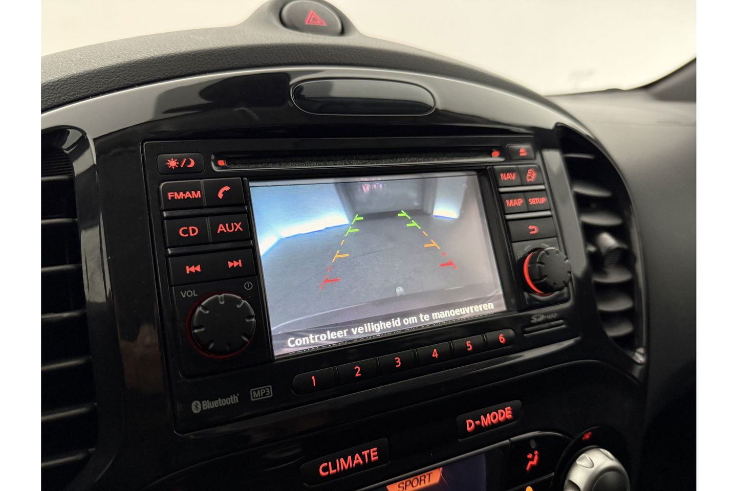 Nissan Juke 1.6 Tekna | APK tot 10-2025 | Camera Clima Trekhaak Navigatie Bluetooth