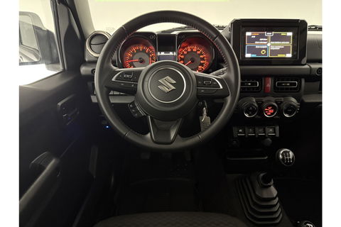 Suzuki Jimny 1.5 Allgrip 4x4 Airco Bullbar Lier Trekhaak Camera Cruise Navi LED Sidebars 4 Persoons 15"LMV