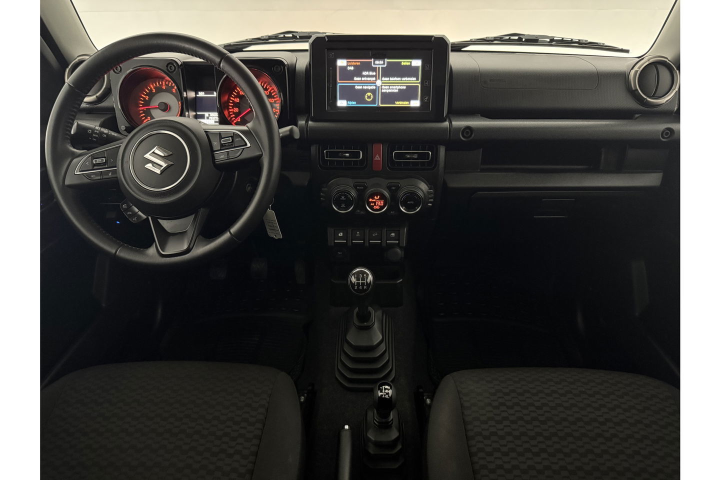 Suzuki Jimny 1.5 Allgrip 4x4 Airco Bullbar Lier Trekhaak Camera Cruise Navi LED Sidebars 4 Persoons 15"LMV