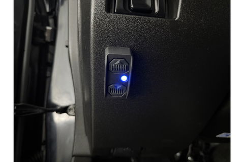 Suzuki Jimny 1.5 Allgrip 4x4 Airco Bullbar Lier Trekhaak Camera Cruise Navi LED Sidebars 4 Persoons 15"LMV