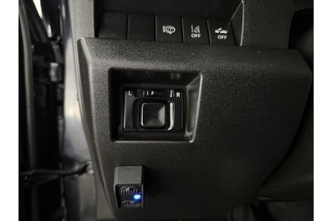 Suzuki Jimny 1.5 Allgrip 4x4 Airco Bullbar Lier Trekhaak Camera Cruise Navi LED Sidebars 4 Persoons 15"LMV
