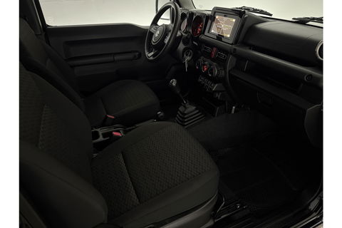 Suzuki Jimny 1.5 Allgrip 4x4 Airco Bullbar Lier Trekhaak Camera Cruise Navi LED Sidebars 4 Persoons 15"LMV