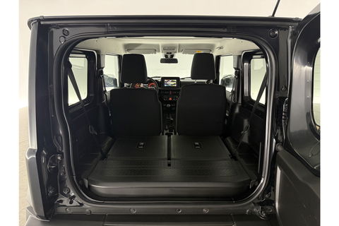 Suzuki Jimny 1.5 Allgrip 4x4 Airco Bullbar Lier Trekhaak Camera Cruise Navi LED Sidebars 4 Persoons 15"LMV