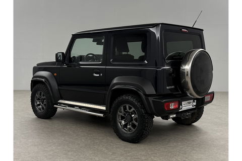 Suzuki Jimny 1.5 Allgrip 4x4 Airco Bullbar Lier Trekhaak Camera Cruise Navi LED Sidebars 4 Persoons 15"LMV