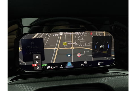 Volkswagen Golf 1.4 eHybrid GTE 259PK Pano Sfeerverl. IQ-Lights Virtual Head-up Display LED Clima Cruise Carplay Camera Navi PDC 18"LMV