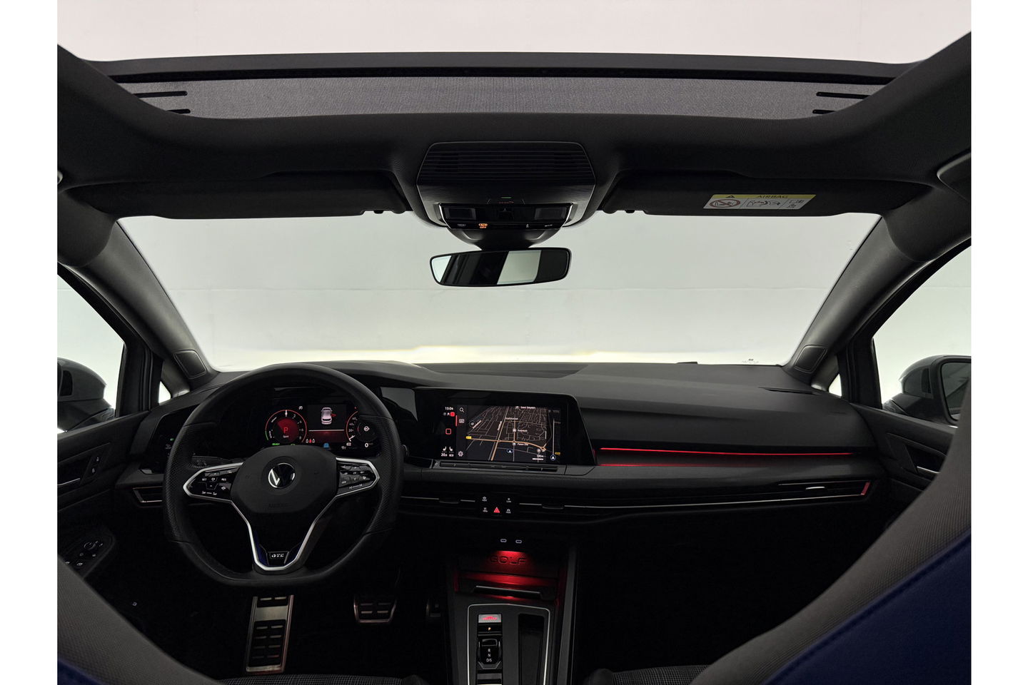 Volkswagen Golf 1.4 eHybrid GTE 259PK Pano Sfeerverl. IQ-Lights Virtual Head-up Display LED Clima Cruise Carplay Camera Navi PDC 18"LMV