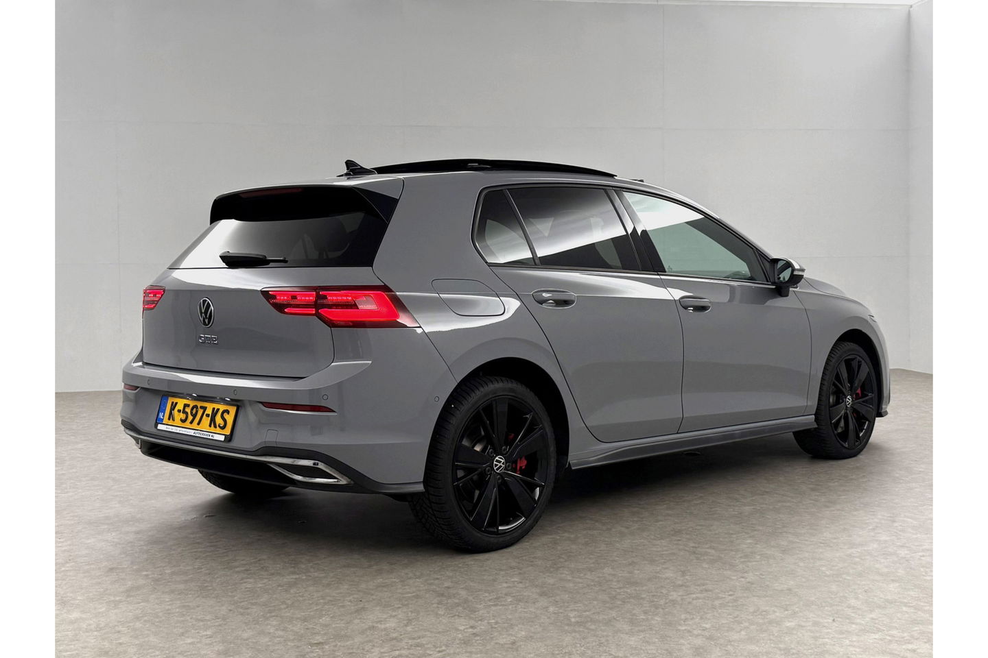 Volkswagen Golf 1.4 eHybrid GTE 259PK Pano Sfeerverl. IQ-Lights Virtual Head-up Display LED Clima Cruise Carplay Camera Navi PDC 18"LMV