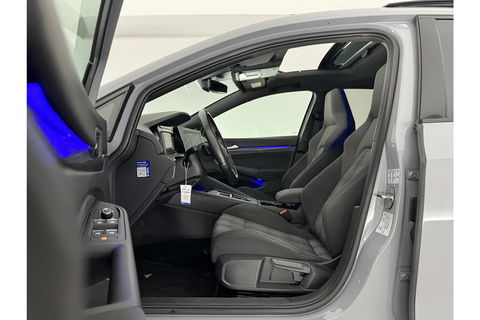 Volkswagen Golf 1.4 eHybrid GTE 259PK Pano Sfeerverl. IQ-Lights Virtual Head-up Display LED Clima Cruise Carplay Camera Navi PDC 18"LMV
