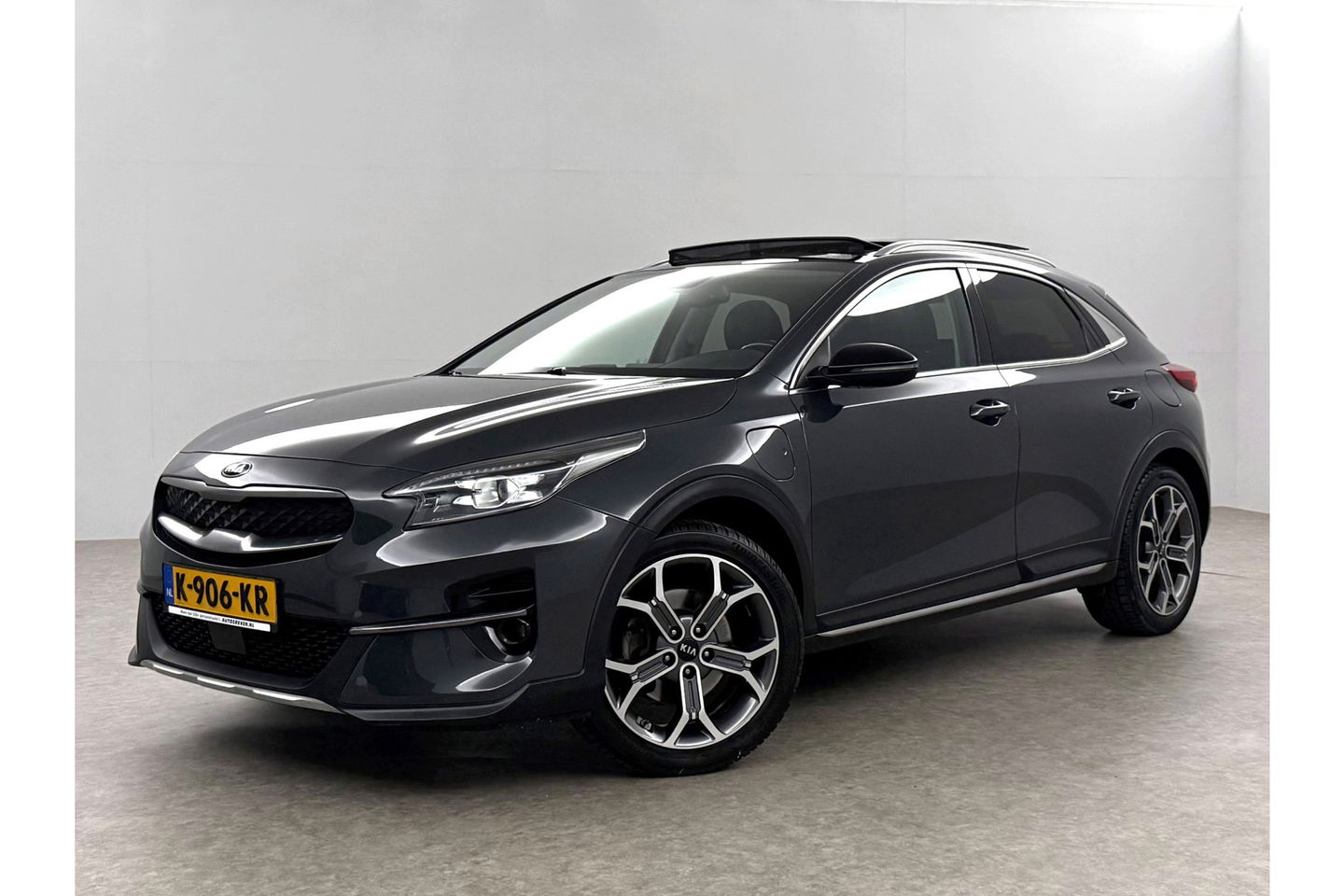 Kia Xceed 1.6 GDi PHEV ExecutiveLine 165PK Pano Camera Carplay LED Virtual Trekhaak Memory-seat Clima Cruise Navi PDC 18''LMV