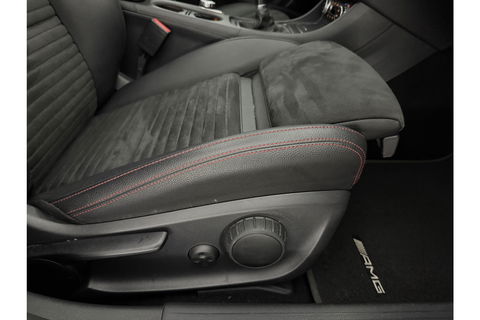 Mercedes-Benz A-Klasse 180 AMG | harman/kardon | Pano Camera LED Clima Cruise Parkeersensoren 18"LMV