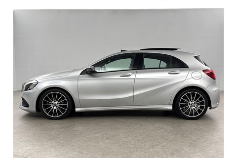 Mercedes-Benz A-Klasse 180 AMG | harman/kardon | Pano Camera LED Clima Cruise Parkeersensoren 18"LMV