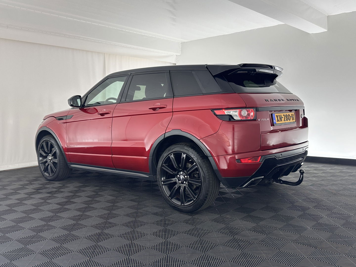 Land Rover Range Rover Evoque 2.2 TD4 4WD Prestige Aut. *LUXURY-LEATHER | BI-XENON | MERIDIAN-AUDIO | MEMORY-PACK | NAVI-FULLMAP | HEATED-SPORTSEATS | ECC | CAMERA | KEYLESS | SHIFT-PADDLES | PDC | CRUISE | TOWBAR | 20''ALU*