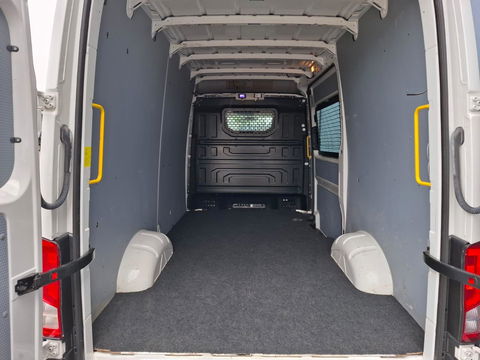 Volkswagen Crafter 35 2.0 TDI L3H3 Trendline AIRCO / CRUISE CONTROLE / CAMERA / EURO 6 / L2H2