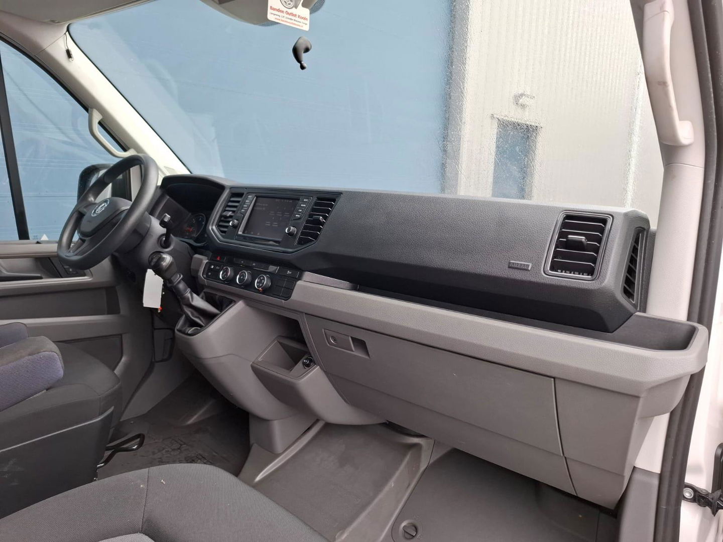 Volkswagen Crafter 35 2.0 TDI L3H3 Trendline AIRCO / CRUISE CONTROLE / CAMERA / EURO 6 / L2H2