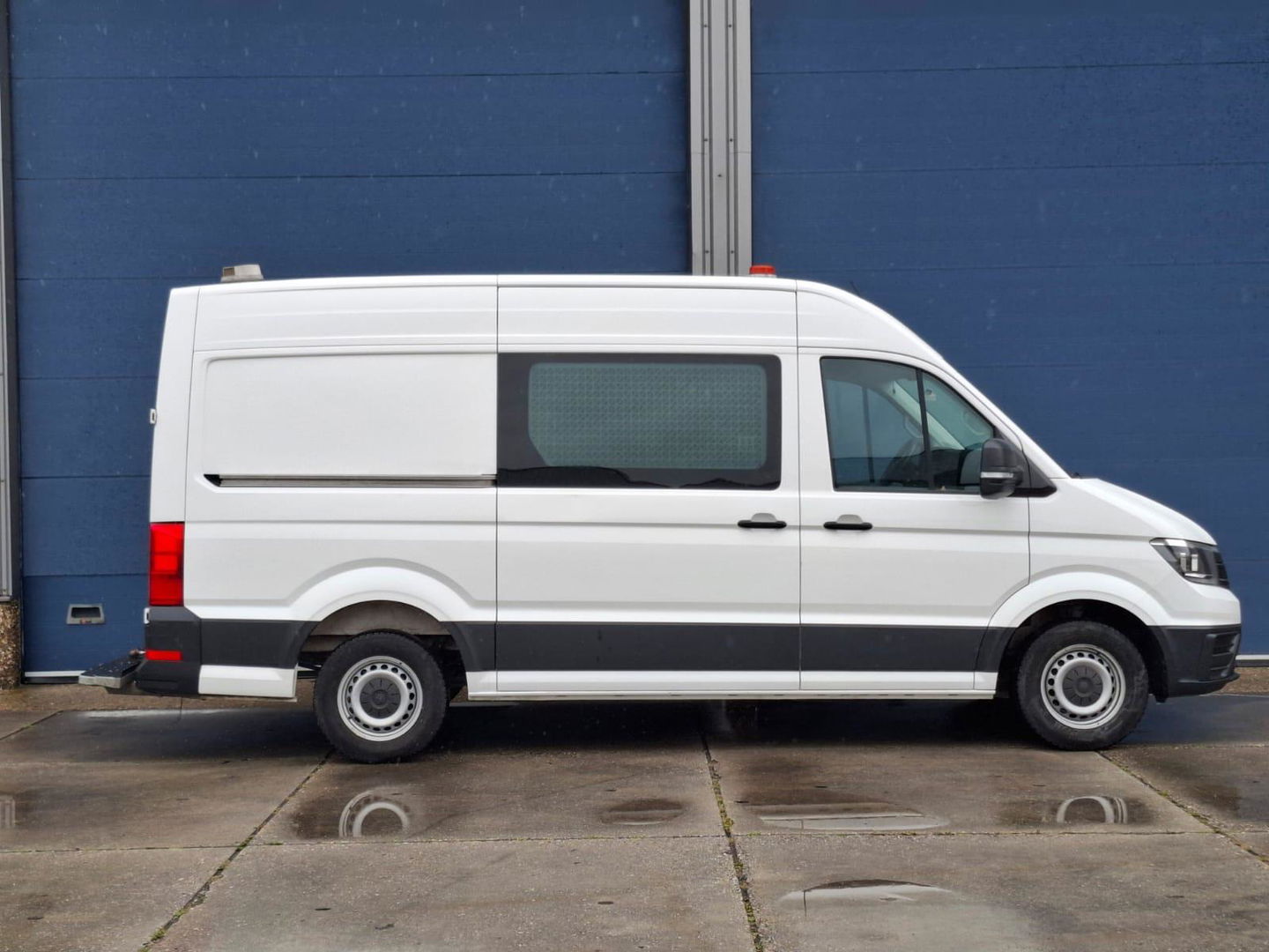 Volkswagen Crafter 35 2.0 TDI L3H3 Trendline AIRCO / CRUISE CONTROLE / CAMERA / EURO 6 / L2H2