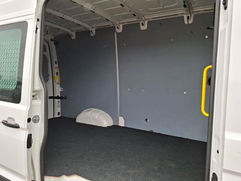Volkswagen Crafter 35 2.0 TDI L3H3 Trendline AIRCO / CRUISE CONTROLE / CAMERA / EURO 6 / L2H2