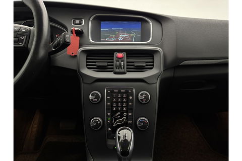 Volvo V40 1.6 T4 Cross Country 180PK Airco Cruise Navigatie Parkeersensoren 16"LMV