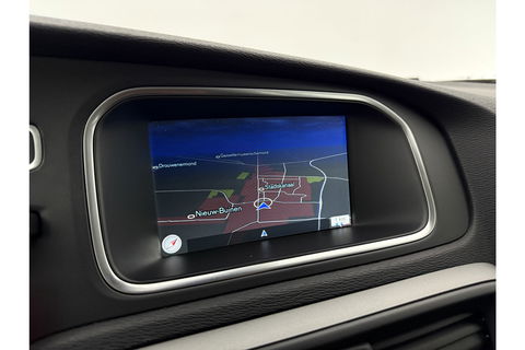 Volvo V40 1.6 T4 Cross Country 180PK Airco Cruise Navigatie Parkeersensoren 16"LMV