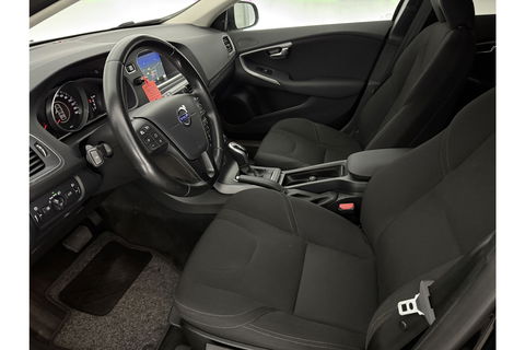 Volvo V40 1.6 T4 Cross Country 180PK Airco Cruise Navigatie Parkeersensoren 16"LMV
