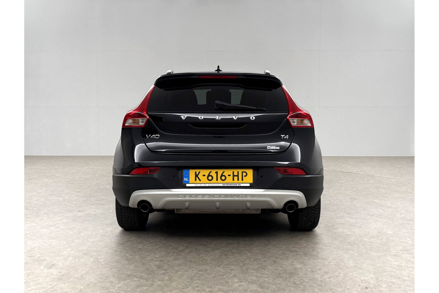 Volvo V40 1.6 T4 Cross Country 180PK Airco Cruise Navigatie Parkeersensoren 16"LMV