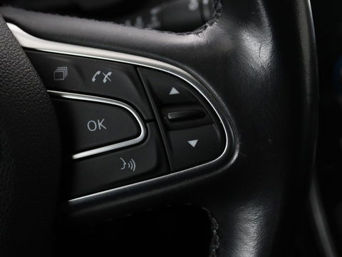 Renault Scénic 1.3 TCe Bose | Automaat | Camera | Massage | Carplay | Navigatie | Keyless | Full LED | Climate control | Dodehoek detectie