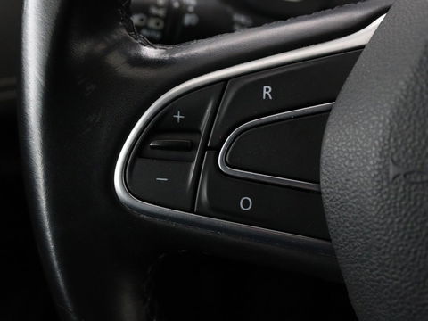 Renault Scénic 1.3 TCe Bose | Automaat | Camera | Massage | Carplay | Navigatie | Keyless | Full LED | Climate control | Dodehoek detectie