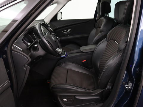 Renault Scénic 1.3 TCe Bose | Automaat | Camera | Massage | Carplay | Navigatie | Keyless | Full LED | Climate control | Dodehoek detectie