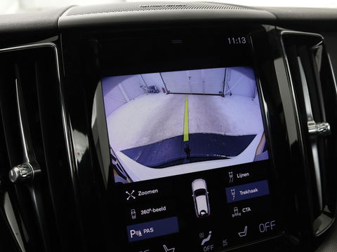 Volvo XC60 2.0 Recharge T6 AWD R Design | Panoramadak | Head-Up | Stoel & stuurverwarming | Camera | Adaptive cruise | Trekhaak | Harman/Kardon | Navigatie | Full LED | 22'' lichtmetalen velgen
